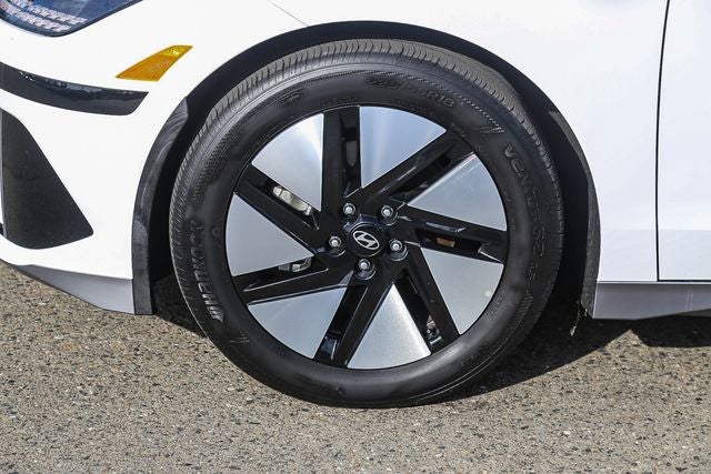 2024 Hyundai IONIQ 6 SE