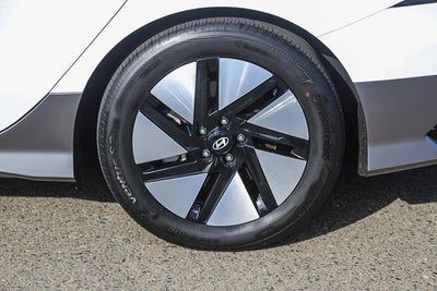 2024 Hyundai IONIQ 6 SE
