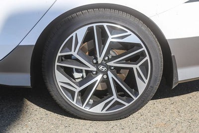 2025 Hyundai IONIQ 6 SEL