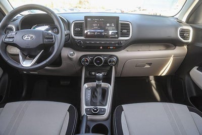 2026 Hyundai VENUE SEL