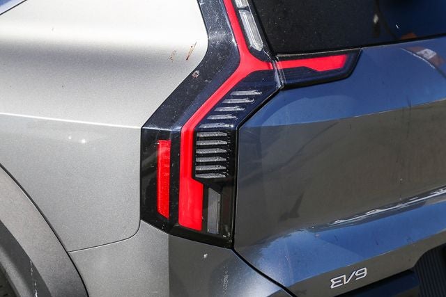 2024 Kia EV9 Light Long Range