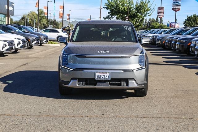 2024 Kia EV9 Light Long Range