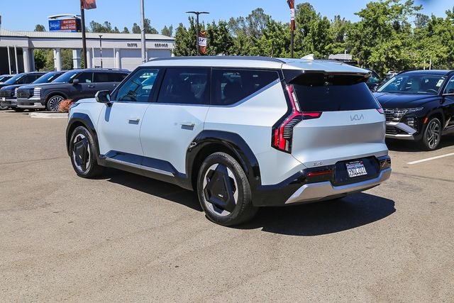 2024 Kia EV9 Land