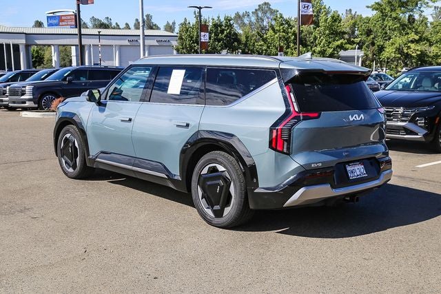 2024 Kia EV9 Land