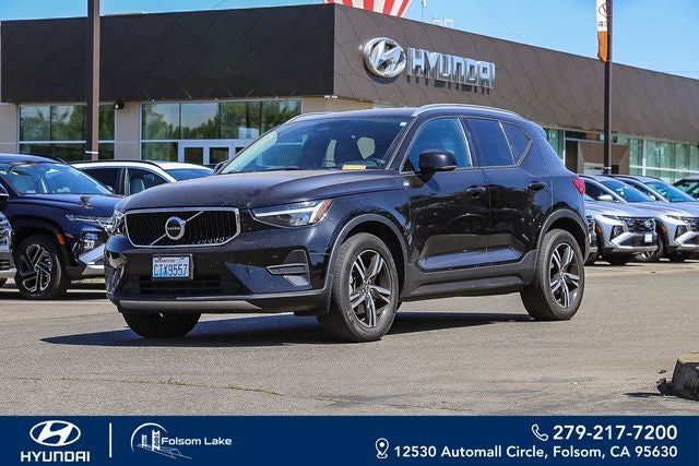 2023 Volvo XC40 B5 Core