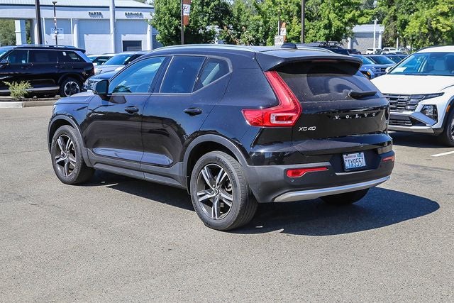 2023 Volvo XC40 B5 Core