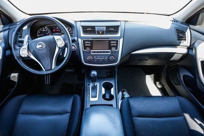 2016 Nissan Altima 2.5 SR