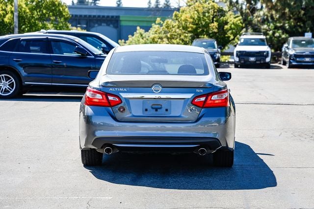 2016 Nissan Altima 2.5 SR