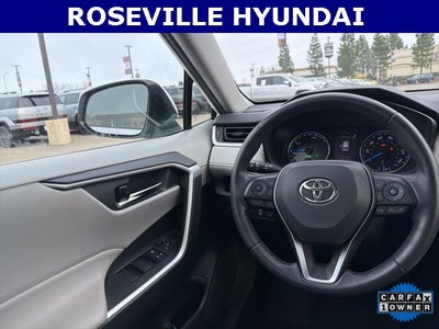 2020 Toyota RAV4 Hybrid XLE