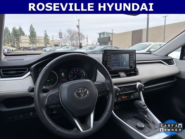2020 Toyota RAV4 Hybrid XLE