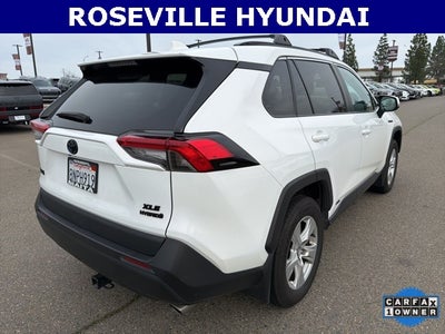 2020 Toyota RAV4 Hybrid XLE