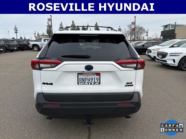 2020 Toyota RAV4 Hybrid XLE