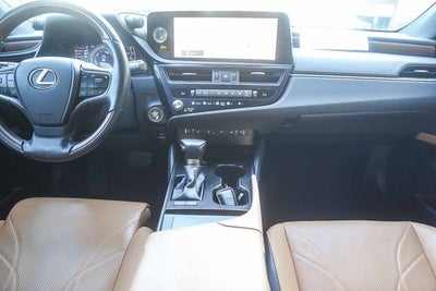 2023 Lexus ES 300h Luxury