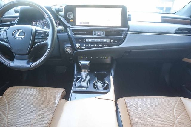 2023 Lexus ES 300h Luxury