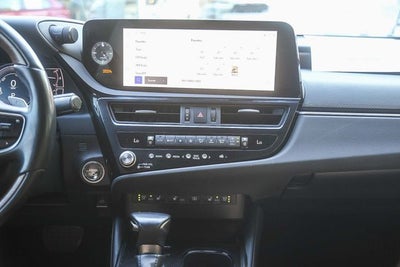 2023 Lexus ES 300h Luxury