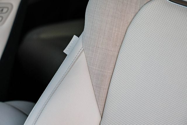 2025 Genesis Electrified GV70 Advanced