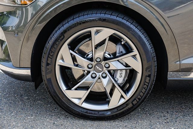 2023 Genesis Electrified GV70 Advanced