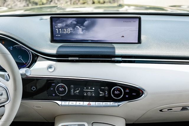 2023 Genesis Electrified GV70 Advanced