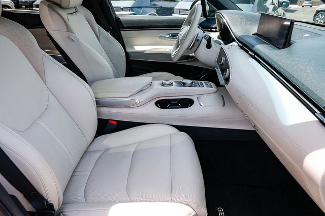2023 Genesis Electrified GV70 Advanced