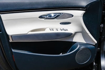 2023 Genesis Electrified GV70 Advanced