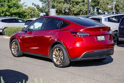 2024 Tesla Model Y Long Range