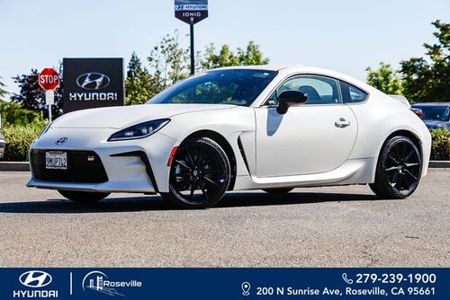 2024 Toyota GR86 Premium