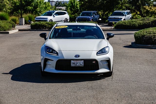 2024 Toyota GR86 Premium