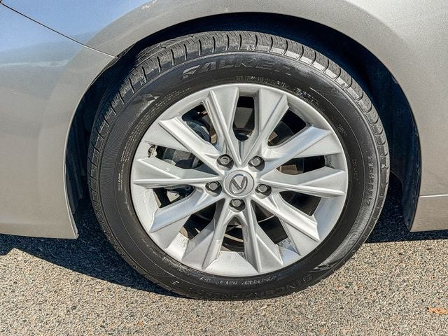 2015 Lexus ES 300h
