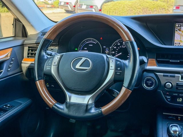 2015 Lexus ES 300h