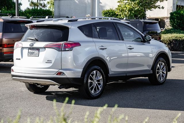 2016 Toyota RAV4 Hybrid XLE