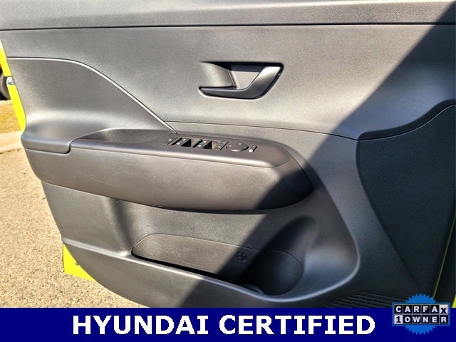 2025 Hyundai KONA SE