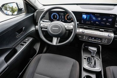 2025 Hyundai KONA SEL