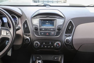 2015 Hyundai TUCSON SE