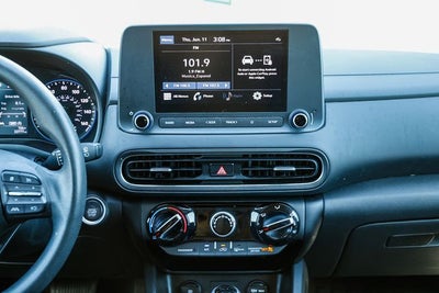 2023 Hyundai KONA SEL