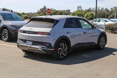 2024 Hyundai IONIQ 5 SEL