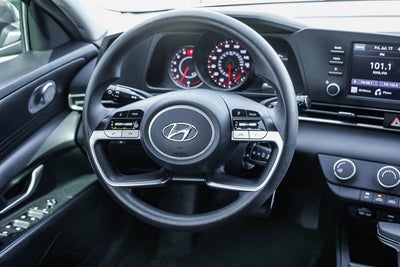 2021 Hyundai ELANTRA SE