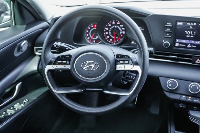 2021 Hyundai ELANTRA SE