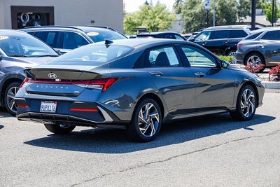 2025 Hyundai ELANTRA HYBRID SEL Sport