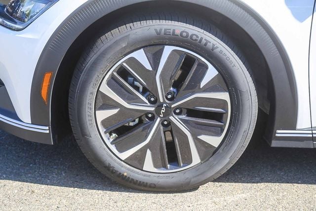2024 Kia EV6 Light