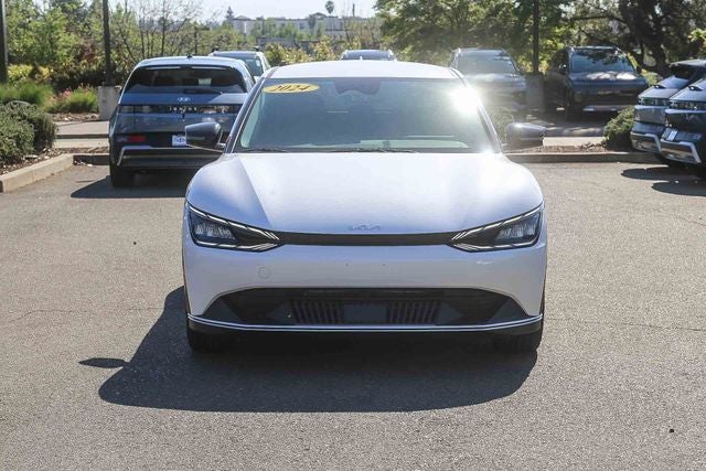 2024 Kia EV6 Light