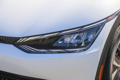 2024 Kia EV6 Light